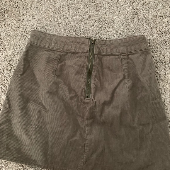 Pacsun army green skirt - Picture 2 of 3